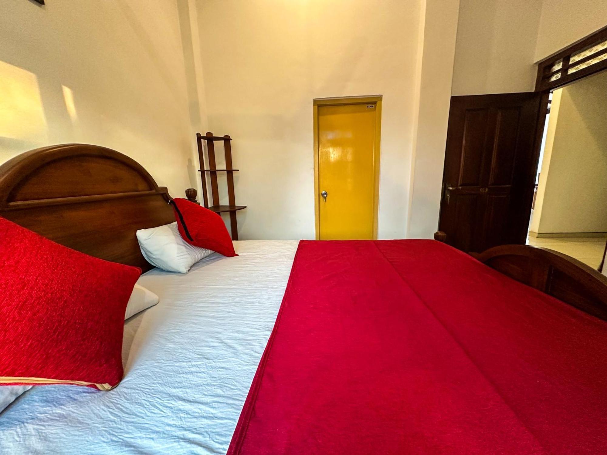 New Panda House Hotel Гале Стая снимка