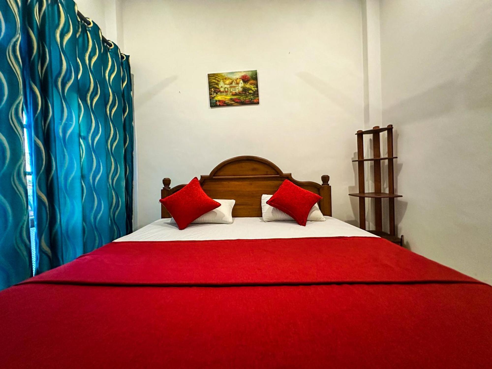 New Panda House Hotel Гале Стая снимка