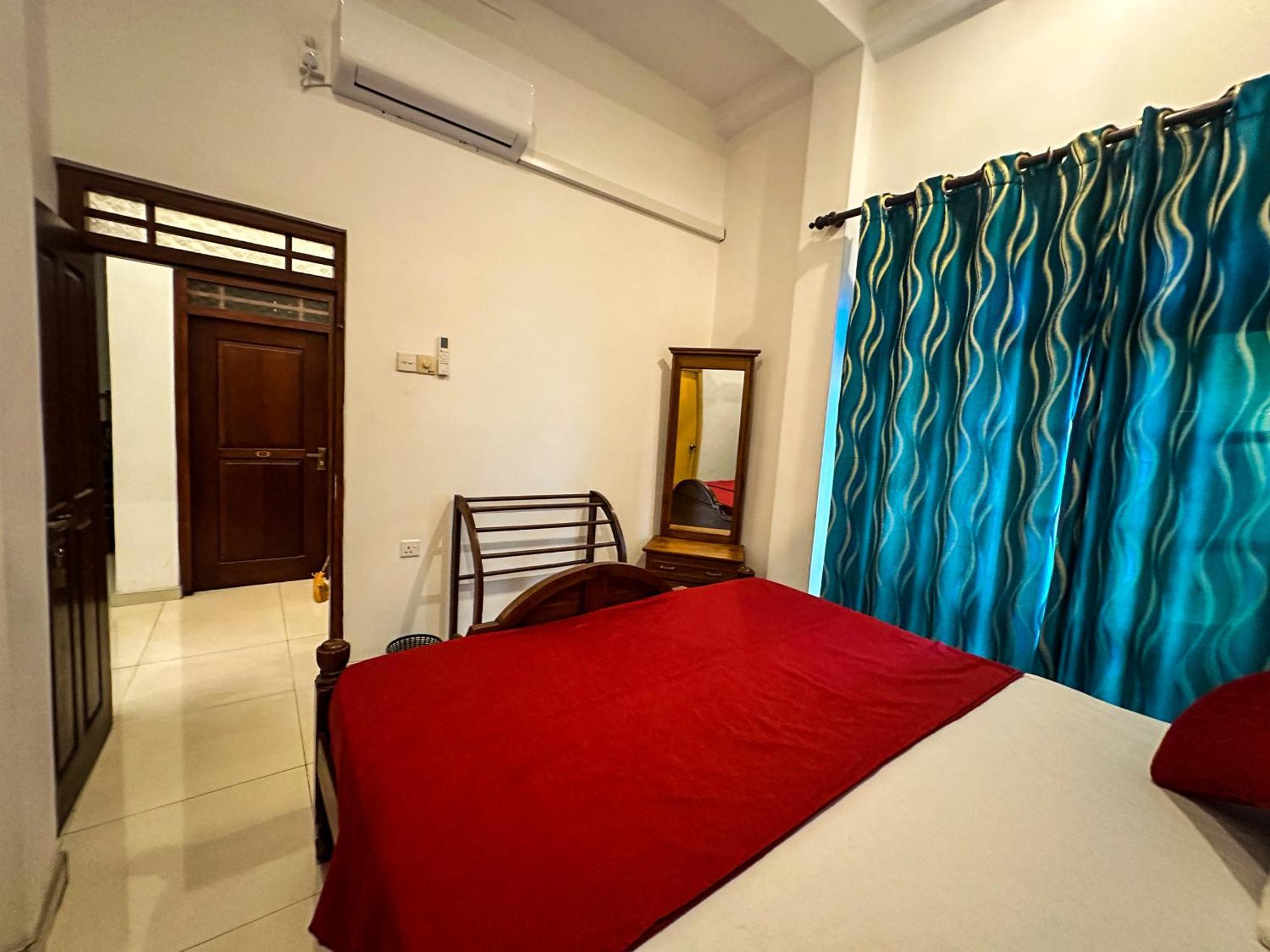 New Panda House Hotel Гале Стая снимка