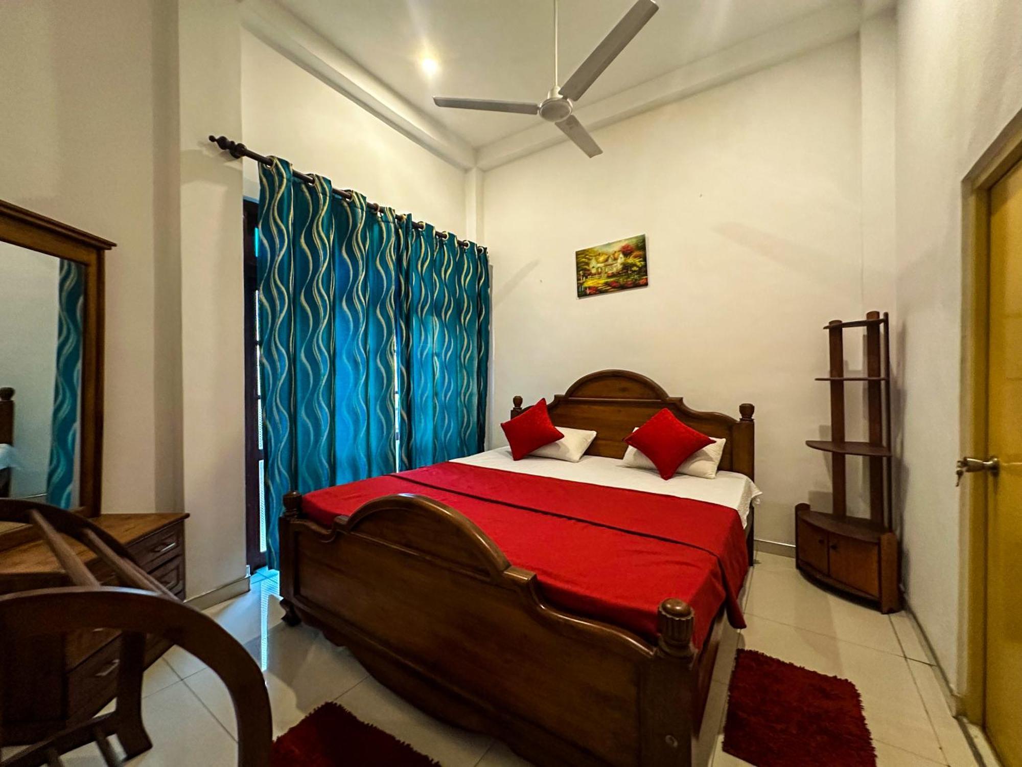 New Panda House Hotel Гале Стая снимка